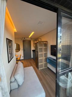 Full 1-bedroom apartment in Água Verde, Batel, Downtown by Housi - 8