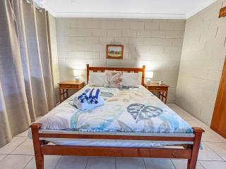 Alma Bay Holiday Unit 2 - 6