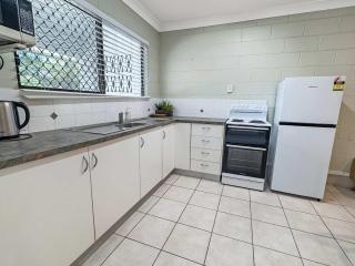 Alma Bay Holiday Unit 2 - 7