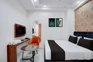 Hotel O Corporate Suites near Botanical Garden Metro Station - 7