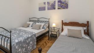 Seaside holiday house Vinisce, Trogir - 11482 - 2