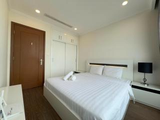 Landmark Elegant 1BR with Stunning High-Floor City Views - 3