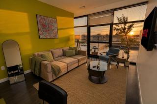 2BR Stylish Westown 5 minutes to Deer District - 9