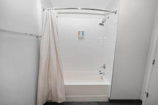 2BR Stylish Westown 5 minutes to Deer District - 4