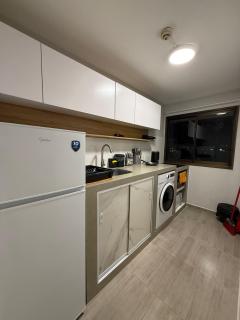Moderno apartamento con balcón y gran vista - 1
