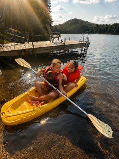 Lakefront Cottage Kayaks Pets Starlink AC - 5