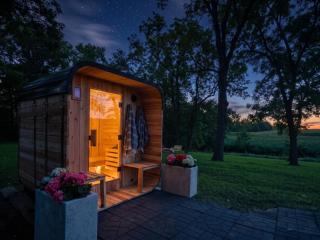 2 acre private wellness retreat with sauna, hot tub and outdoor games - 6