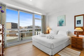 Freshly Renovated Spacious 10th Floor Apartment - 9