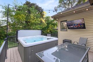 Jenkins Retreat-5BR, hot tub, theater, near TPC NSC - 8