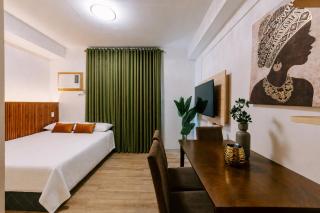 THE SUITE by The Hiltons - 3