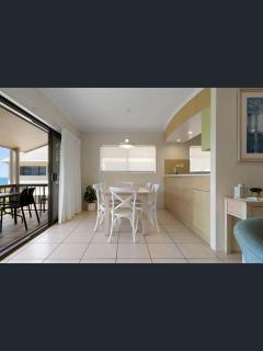 Sunseeker Holiday Apartments - 6