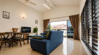 Batu Pahat w Pooltable Villa 4BR16pax by Our Stay - 3