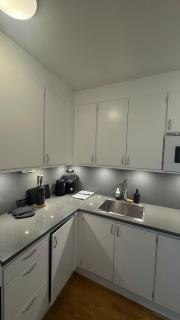 Furnished 2 bedroom apartment with a balcony in the heart of Sundbyberg - 3