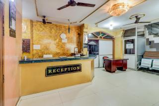 SPOT ON J C Guest House - 0
