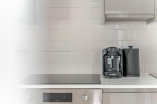 Stylish Studio Flat Prime Cardiff Location - 7