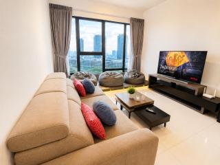 Midvalley Southkey Mosaic Bricktopia House JB Mosaic 2BR 8PAX - 9