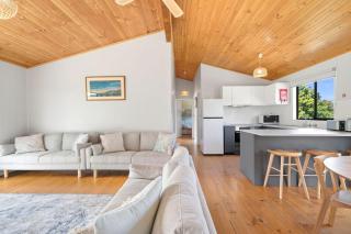 Shell Shack - BYO Linen - 1
