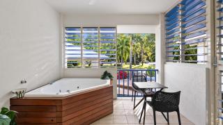 Port Douglas King Studio with Spa Ivy Pearl Studio - 8