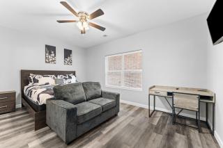 Family-Friendly 3BR Pool Access No Stairs - 8