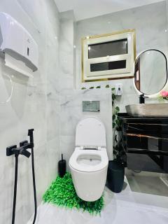 VIP 4BR Smart Apartment in Sheikh Zayed - شقة سمارت VIP فاخرة 4 غرف بالشيخ زايد - 4