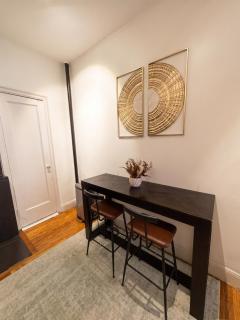 Elegant Upper East Side Studio Retreat Near Central Park and The Met - 2