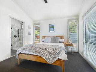 SeaEsta - Modern Beachside Escape in Tranquil North Lorne - BYO Linen - 2