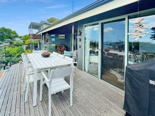 SeaEsta - Modern Beachside Escape in Tranquil North Lorne - BYO Linen - 9