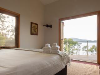 Breathtaking Views - 3 Bedroom House - 5