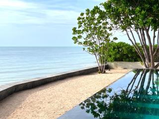 Luxurious & Relaxing Stay with Beach, Pools & Gym - Cha Am - 5