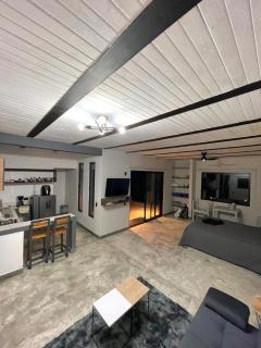 Casa con Jacuzzi, Cocina Equipada, WiFi y Parqueadero en San Roque - 1