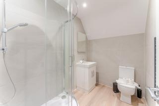 Richmond Central Suites Parking 1BR Cardiff City Centre - 7