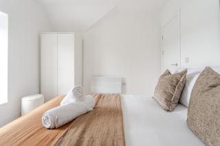 Richmond Central Suites Parking 1BR Cardiff City Centre - 3