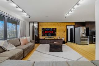 The Luxe Lodge Escape - 6
