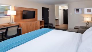 Holiday Inn Hotel & Suites Edmonton Airport Conference Centre by IHG - 5