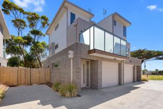 Seaside Apartment 5 - 1