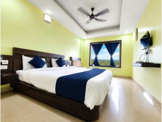 Hotel DP-Ganga Residency Near Sea Beach & Jagannath Temple -Premium Air-Conditioned Rooms -Free Wi-Fi, 24-Hour Front Desk with Lift - Parking Facilities - Comfortable Stay & Prime Location - 8