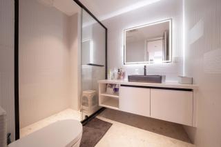 Merit 弘辉 Bright and Spacious 2 Bed Condo unit very close to the BUND - Shanghai - 2