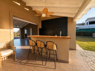Casa exclusiva con piscina y vistas a los cerros - 5