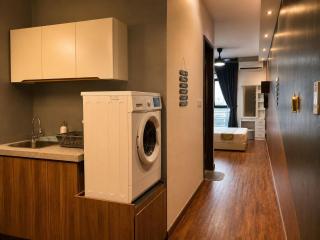 Solo Haven K-Avenue Cyber City - 1