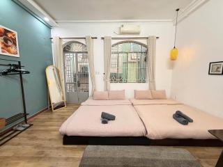 StayHub Deluxe Balcony Room Le Thanh Ton D1 Saigon - 7