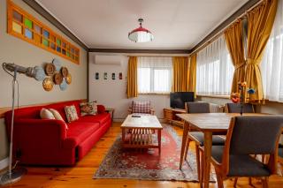 Central Apartment with Bosphurs View - 2
