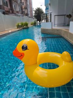 The beach bangsaen condo daily room Poolside - 3