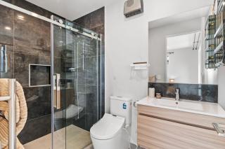 Prebbleton Haven Stylish Home for 6 with 2 bathrooms - 9