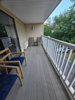 Spacious Family Condo close to Weirs Lake - 1