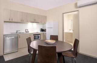 Hume Serviced Apartments - 8