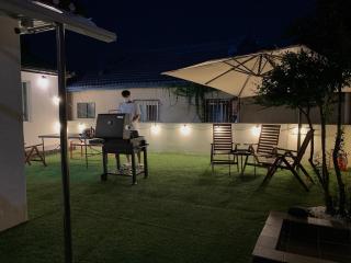 TV-Featured Cozy private House with Spacious Yard & BBQ - 1