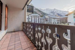 Cham Sud Chailloud102 Chamonix Centre Balcony Views Sleeps 3 - Happy Rentals - 9