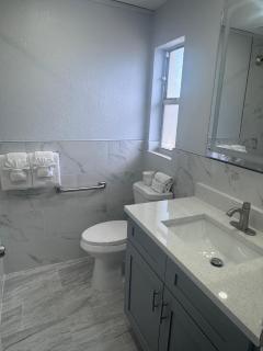 Belleair Village Motel - 2