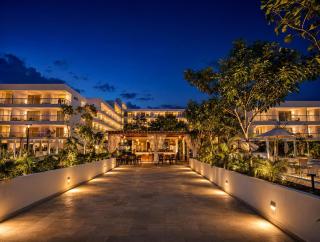 Caribbean Escape Beach Club & Private Beach Access - 1