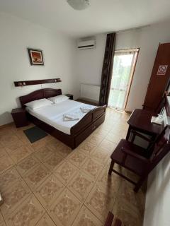 Vila EROS - 8